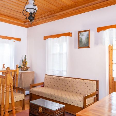 Zelinia Hotel Vitsa Ngoại thất bức ảnh